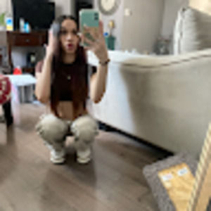 Meet your Posher, Eva